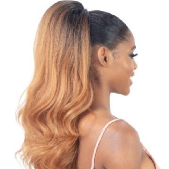 FreeTress Equal Drawstring Ponytail: Natural Bouncy Curls (Color: OT27) - Picture 3 of 6